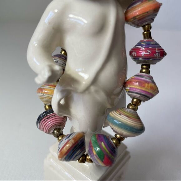 Hand Crafted upcycled paper bead bracelet - Picture 3 of 6